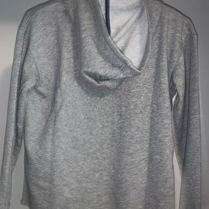 Tommy Hilfiger sweater or